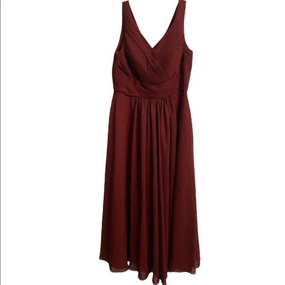 Babaroni Camille V-neck Full Length Chiffon Dress with Pleated Bodice Cabernet - Picture 2 of 6
